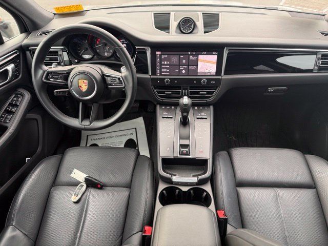 Used 2022 Porsche Macan AWD/4WD image 9