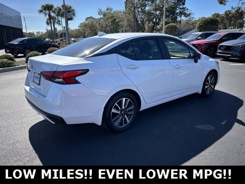 Used 2022 Nissan Versa SV w/ Trunk Package image 6