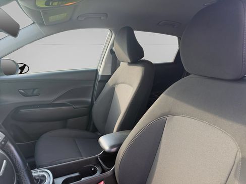 Used 2024 Hyundai Kona SEL AWD/4WD image 9