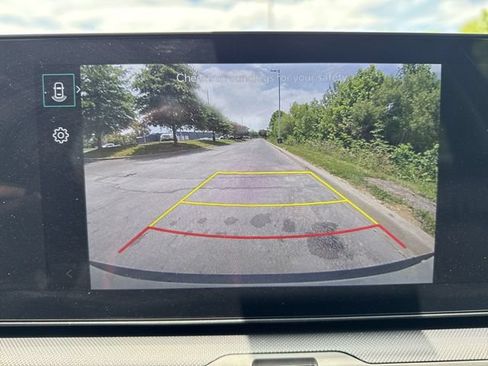 Used 2025 Kia K4 FWD image 23