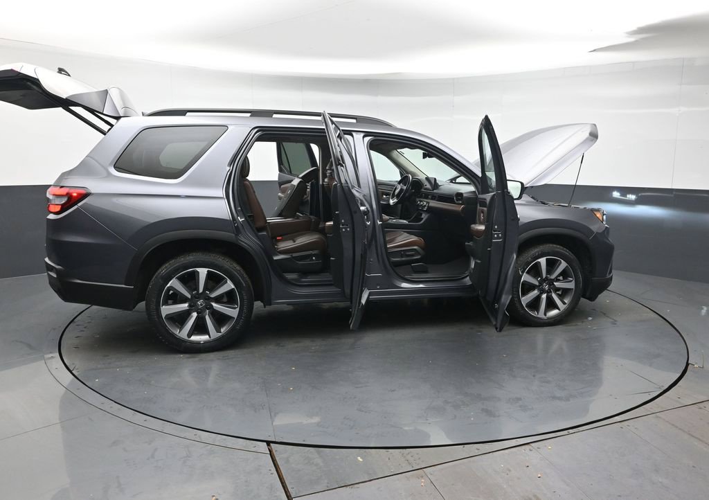 Used 2024 Honda Pilot Elite image 53
