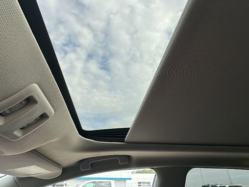 Used 2023 Nissan Murano SL w/ SL Moonroof Package image 32