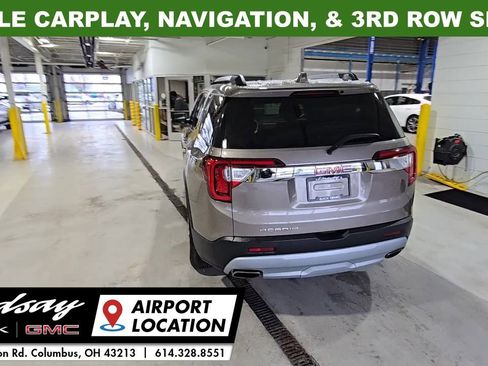 Used 2023 GMC Acadia SLT w/ Preferred Package image 7