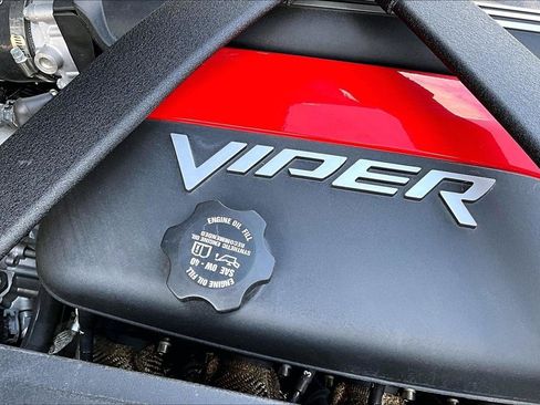 Used 2017 Dodge Viper GTC w/ GTS Interior Package RWD image 26