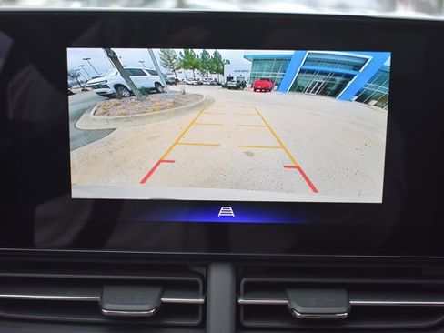 New 2026 Chevrolet Trax RS w/ Sunroof Package image 25