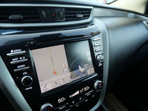 Used 2020 Nissan Murano SV image 13