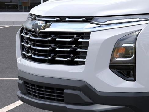 New 2026 Chevrolet Equinox LT w/ Safety and Technology Package FWD image 13