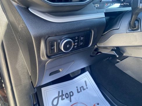 Used 2023 Ford Explorer XLT w/ Equipment Group 202A image 18