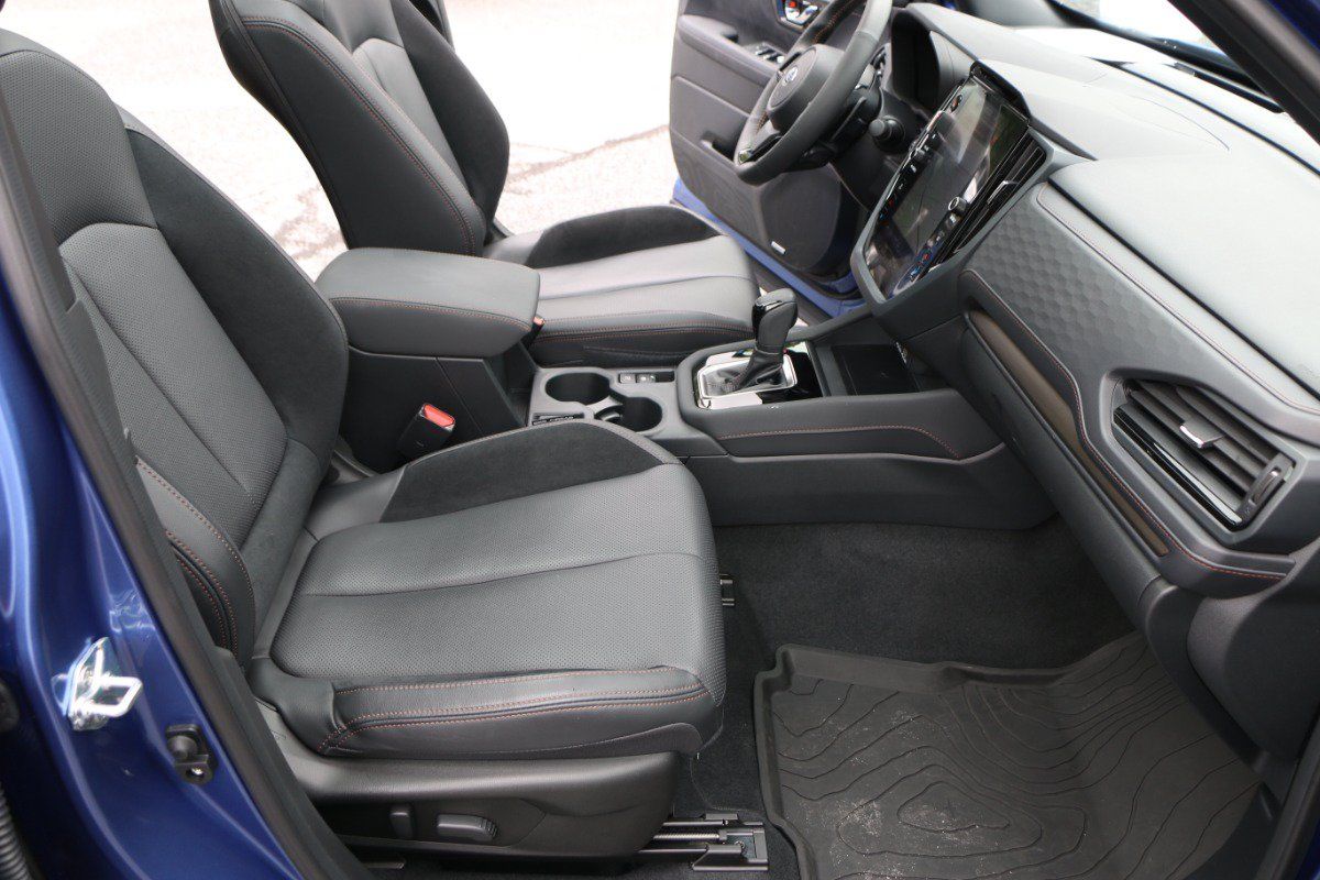 Used 2025 Subaru Forester Touring AWD/4WD image 30