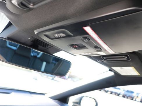 Used 2025 Toyota Camry SE image 29