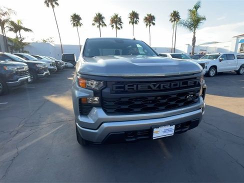New 2026 Chevrolet Silverado 1500 Custom image 3