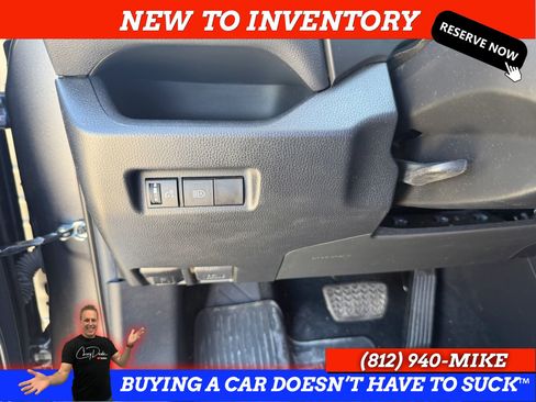 Used 2021 Toyota RAV4 XLE AWD/4WD image 27