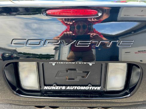 Used 2001 Chevrolet Corvette Z06 w/ Memory Pkg image 28
