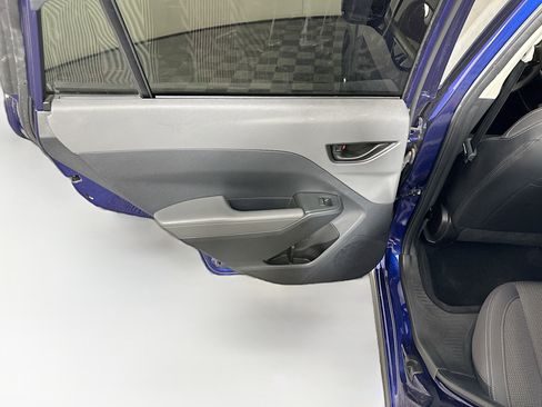 Used 2024 Subaru Crosstrek 2.0i Premium AWD/4WD image 24