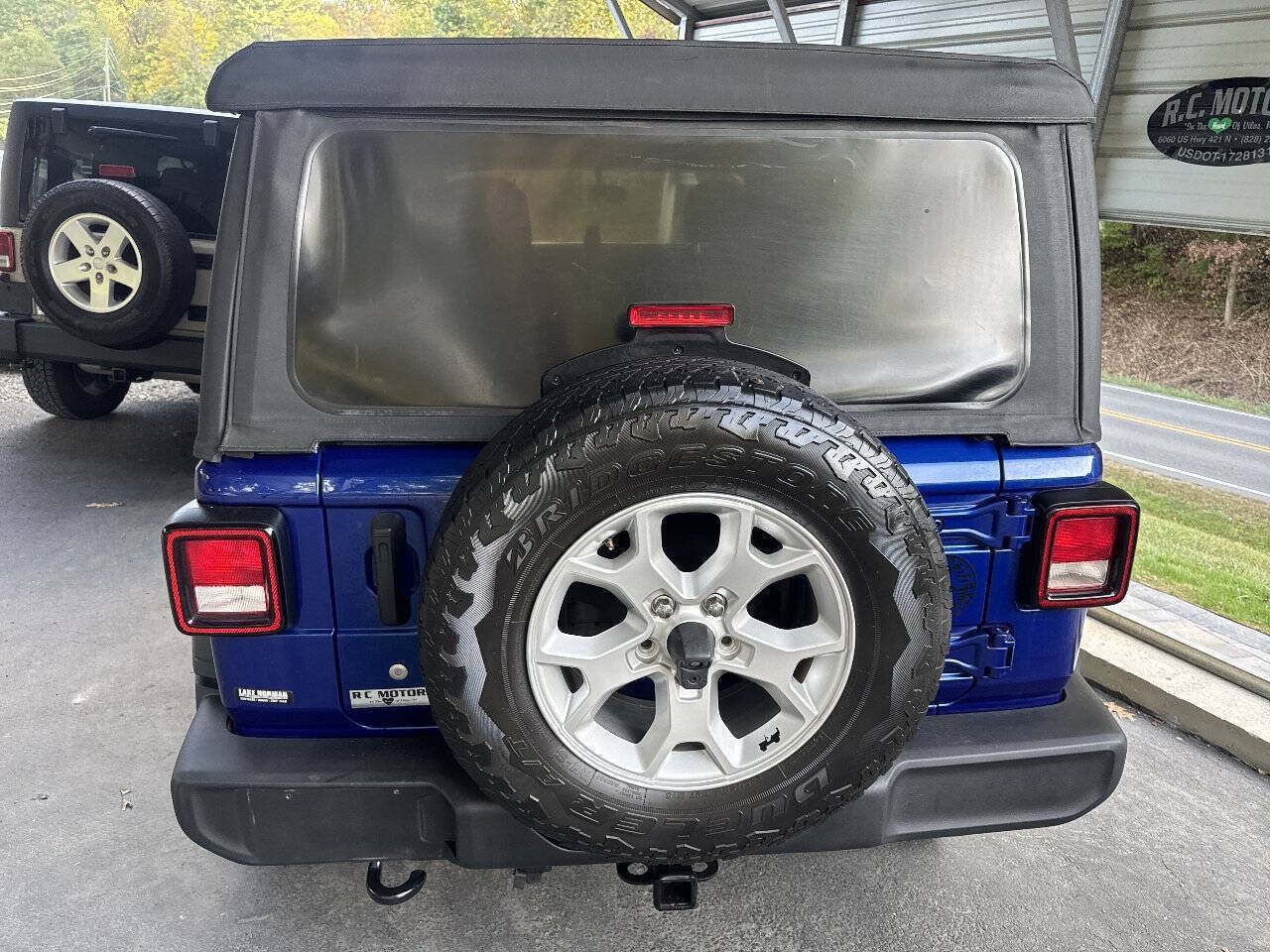 Used 2018 Jeep Wrangler Unlimited Sport AWD/4WD image 6
