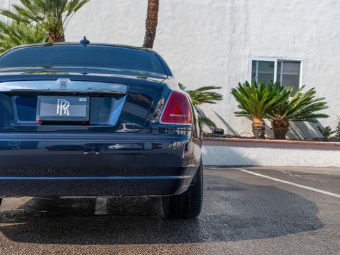 Used 2016 Rolls-Royce Ghost image 22