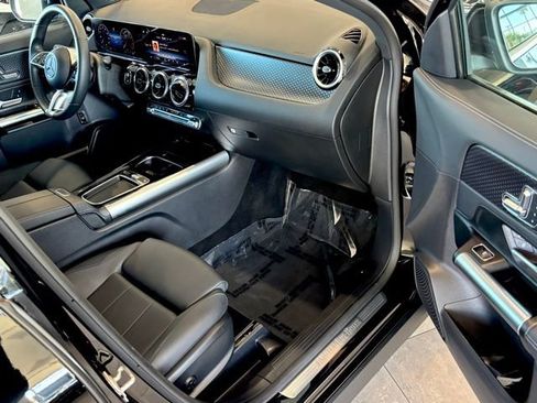 Certified 2025 Mercedes-Benz GLA 250 image 29