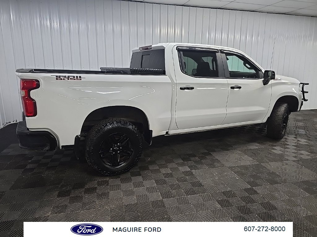 Used 2021 Chevrolet Silverado 1500 LT Trail Boss w/ Convenience Package II AWD/4WD image 3