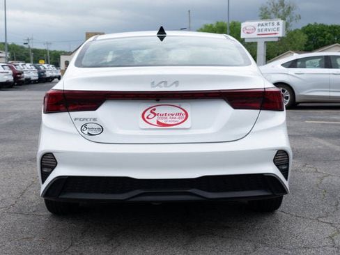 Used 2024 Kia Forte LXS FWD image 4
