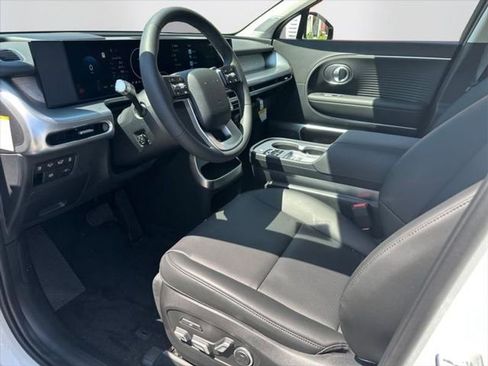 New 2026 Hyundai Ioniq 9 Limited image 10