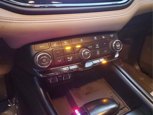 Used 2022 Dodge Durango R/T w/ Blacktop Package RWD image 21