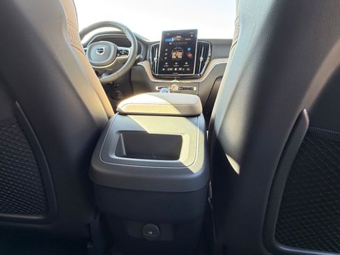 New 2026 Volvo XC60 B5 Core image 11