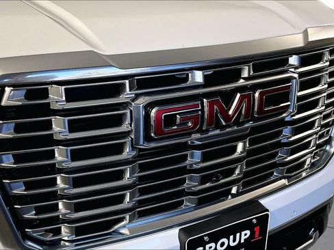 Certified 2026 GMC Yukon XL Denali w/ Sun & Power Step Package RWD image 28