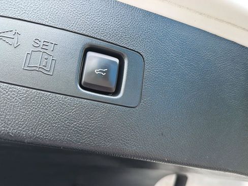Used 2020 Lincoln Corsair Reserve w/ Equipment Group 201A AWD/4WD image 38