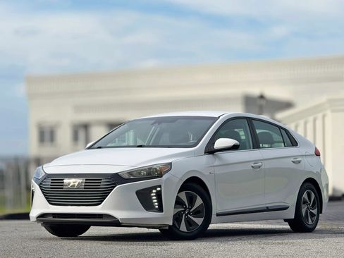 Used 2018 Hyundai Ioniq SEL w/ SEL Tech Package 02 FWD image 1