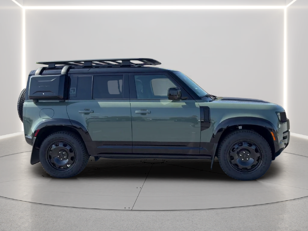 New 2026 Land Rover Defender 110 AWD/4WD image 4