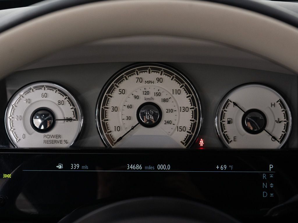 Certified 2018 Rolls-Royce Dawn RWD image 44