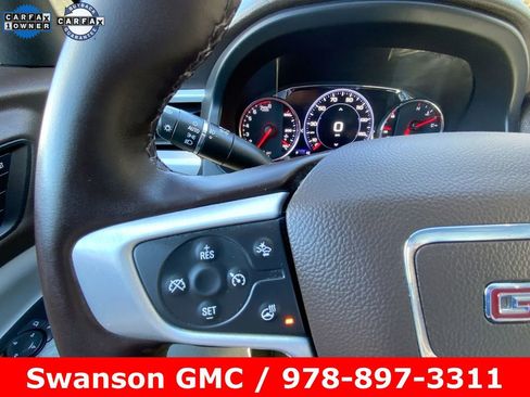 Certified 2023 GMC Acadia SLT w/ Technology Package image 37