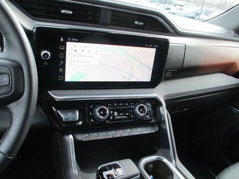 Certified 2025 GMC Sierra 1500 Denali w/ Denali Reserve Package image 32