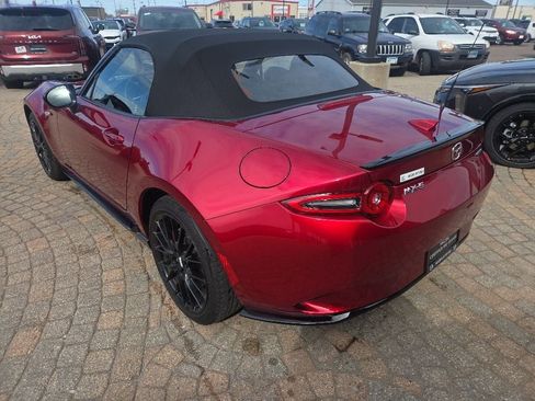 Certified 2025 MAZDA MX-5 Miata Club w/ Brembo/BBS Recaro Package RWD image 7