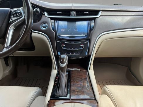 Used 2013 Cadillac XTS FWD image 15