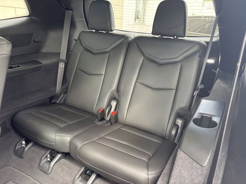 Used 2024 Cadillac XT6 Premium Luxury w/ Technology Package image 25