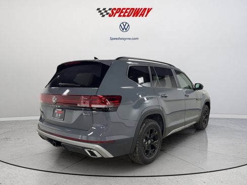 New 2026 Volkswagen Atlas Peak Edition AWD/4WD image 6