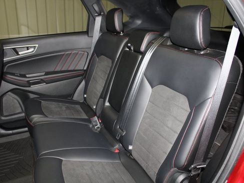 Used 2022 Ford Edge ST-Line image 18