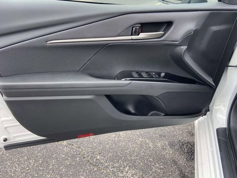 New 2026 Toyota Camry SE FWD image 11