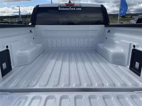 New 2025 Ford Maverick XL image 5