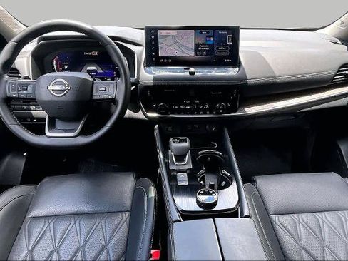 Certified 2026 Nissan Rogue Platinum w/ Platinum Premium Package AWD/4WD image 16