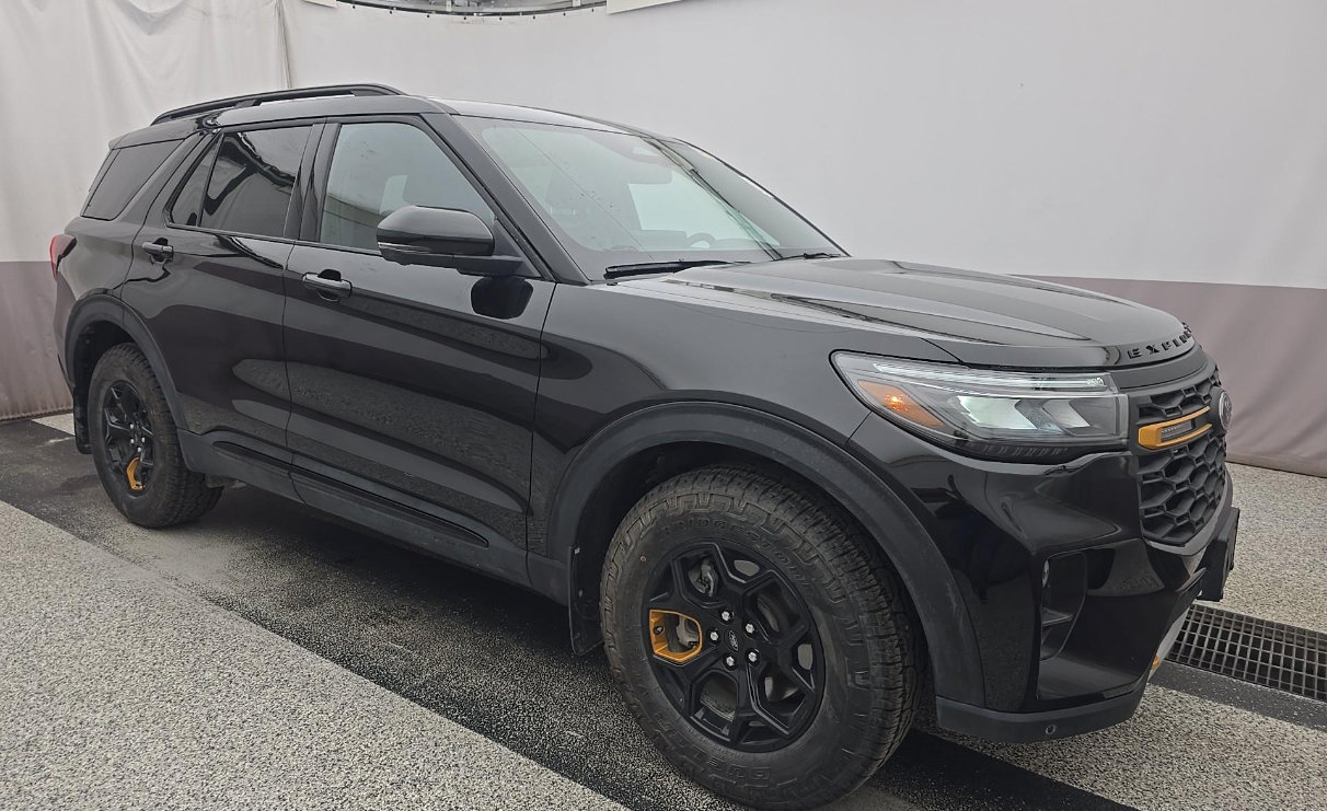 Used 2026 Ford Explorer Tremor w/ Tremor Ultimate Package AWD/4WD image 2