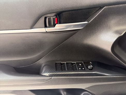 Used 2023 Toyota Camry SE w/ Convenience Package FWD image 15