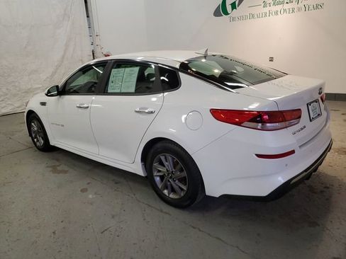 Used 2020 Kia Optima LX image 5