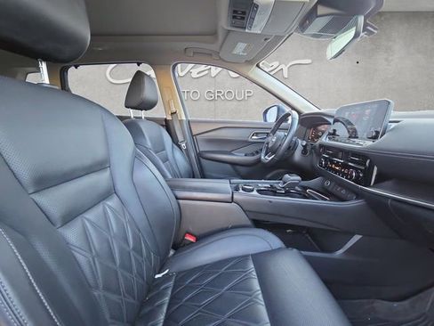 Used 2023 Nissan Rogue Platinum w/ Platinum Premium Package image 24