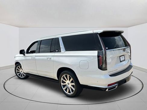 Used 2021 Cadillac Escalade ESV Premium Luxury Platinum AWD/4WD image 3