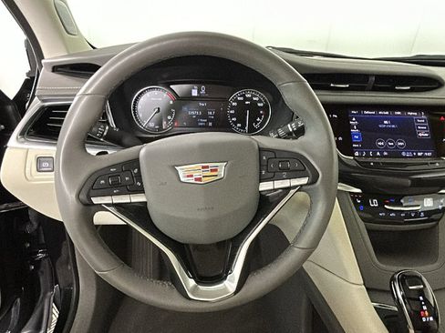 Used 2024 Cadillac XT6 Premium Luxury w/ LPO, Floor Liner Package AWD/4WD image 15