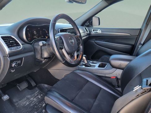 Used 2020 Jeep Grand Cherokee Altitude AWD/4WD image 14