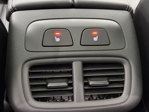 New 2026 Buick Envision Avenir image 8