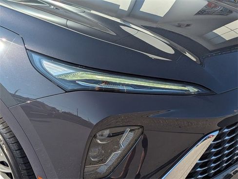 New 2026 Buick Envision Avenir image 10